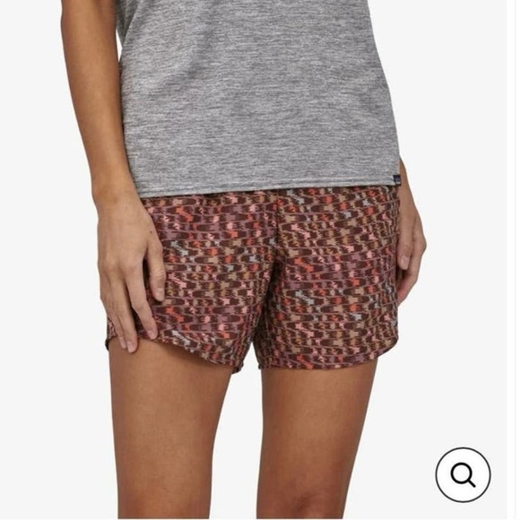 Patagonia Pants - NWT Patagonia Women's Medium Multi Trails Shorts